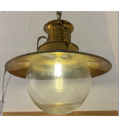 Lampe en métal de bidons recyclés Indonésie