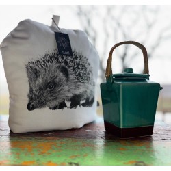 Hérisson chauffe théière