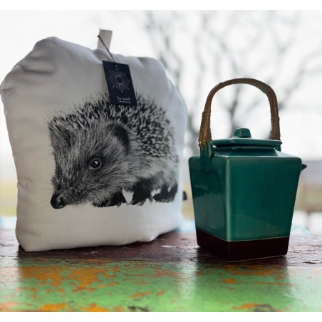 Hérisson chauffe théière