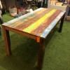 Table en bois de récupération de pirogues indonésiennes